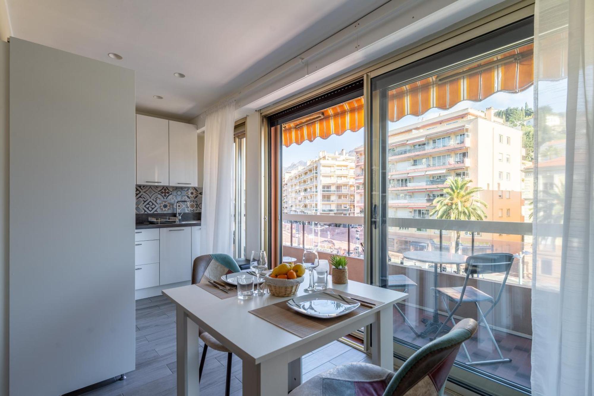 Fabuleux Appartement 2 Personnes Au Coeur De Menton, Climatise Et Proche Gares Routiere Et Sncf ภายนอก รูปภาพ