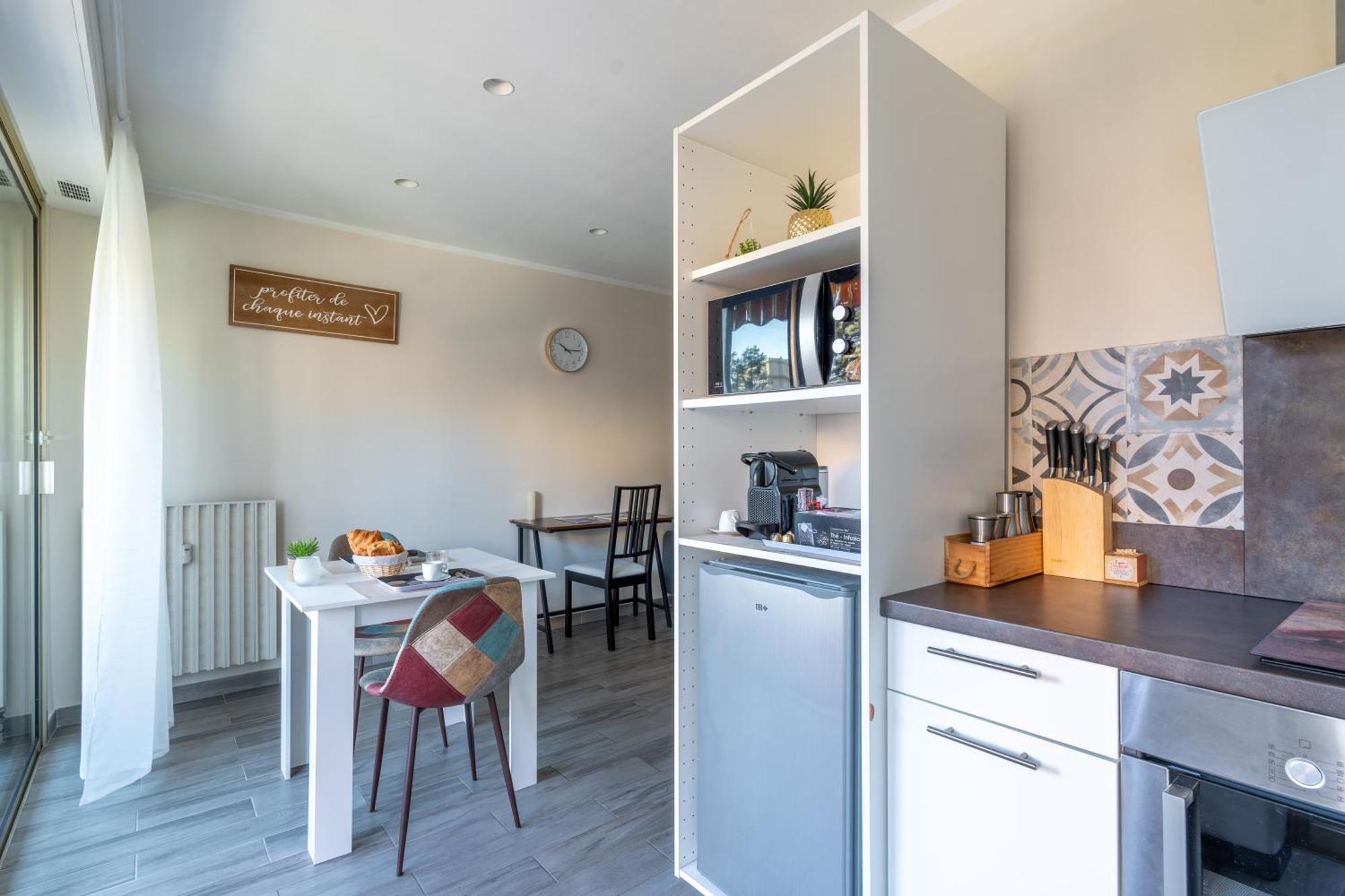 Fabuleux Appartement 2 Personnes Au Coeur De Menton, Climatise Et Proche Gares Routiere Et Sncf ภายนอก รูปภาพ